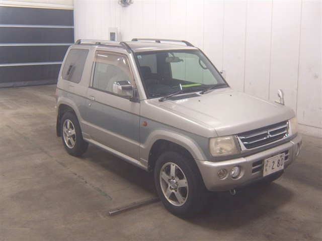 MITSUBISHI PAJERO MINI