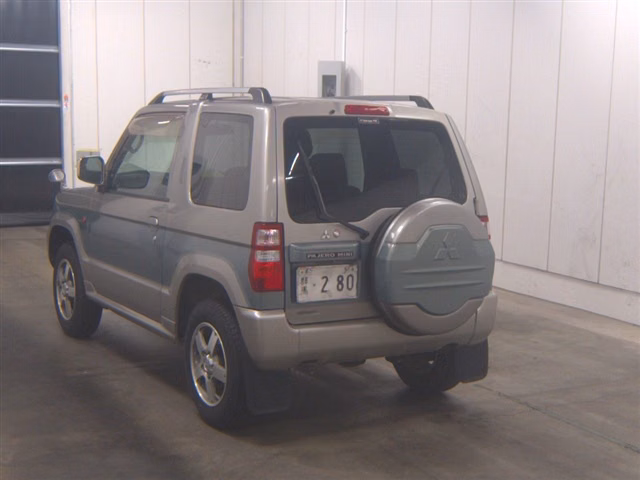 MITSUBISHI PAJERO MINI