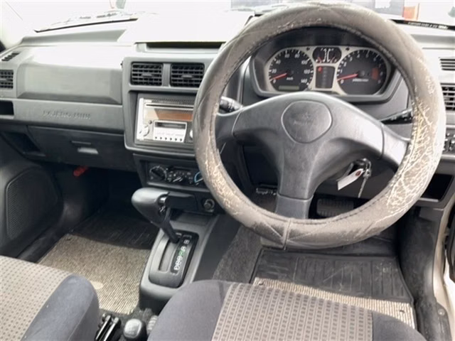MITSUBISHI PAJERO MINI
