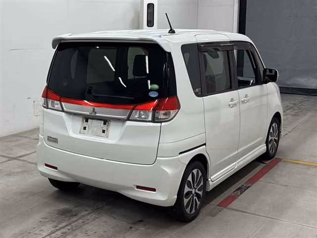 MITSUBISHI DELICA D:2