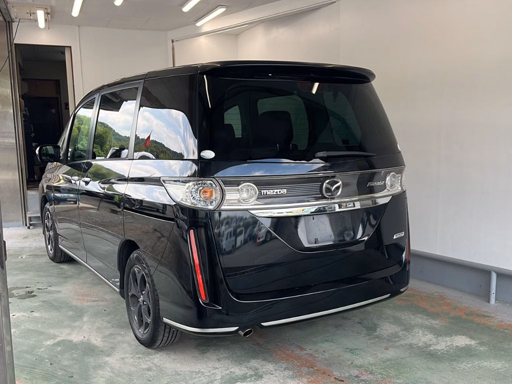 MAZDA BIANTE