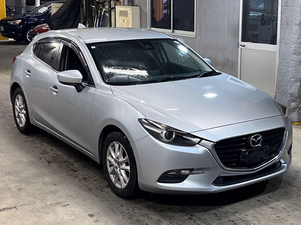MAZDA AXELA