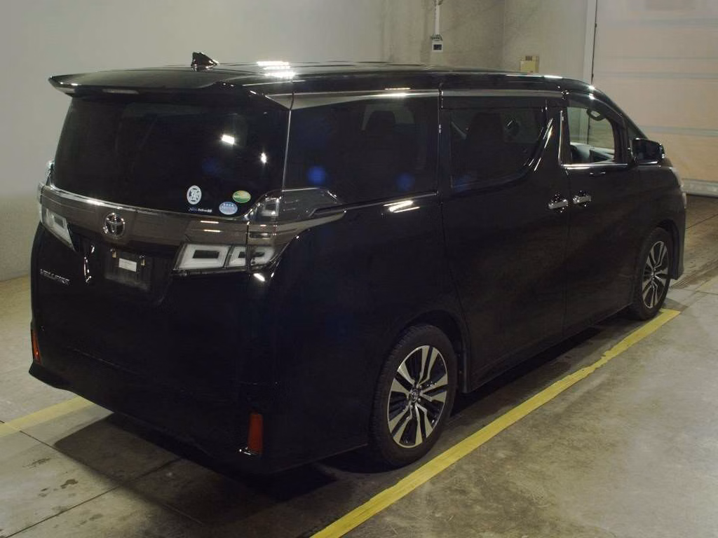TOYOTA VELLFIRE