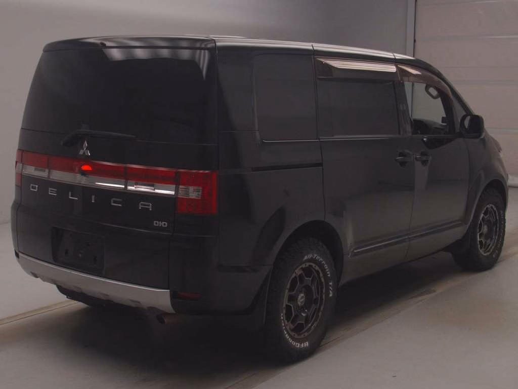 MITSUBISHI DELICA D:5