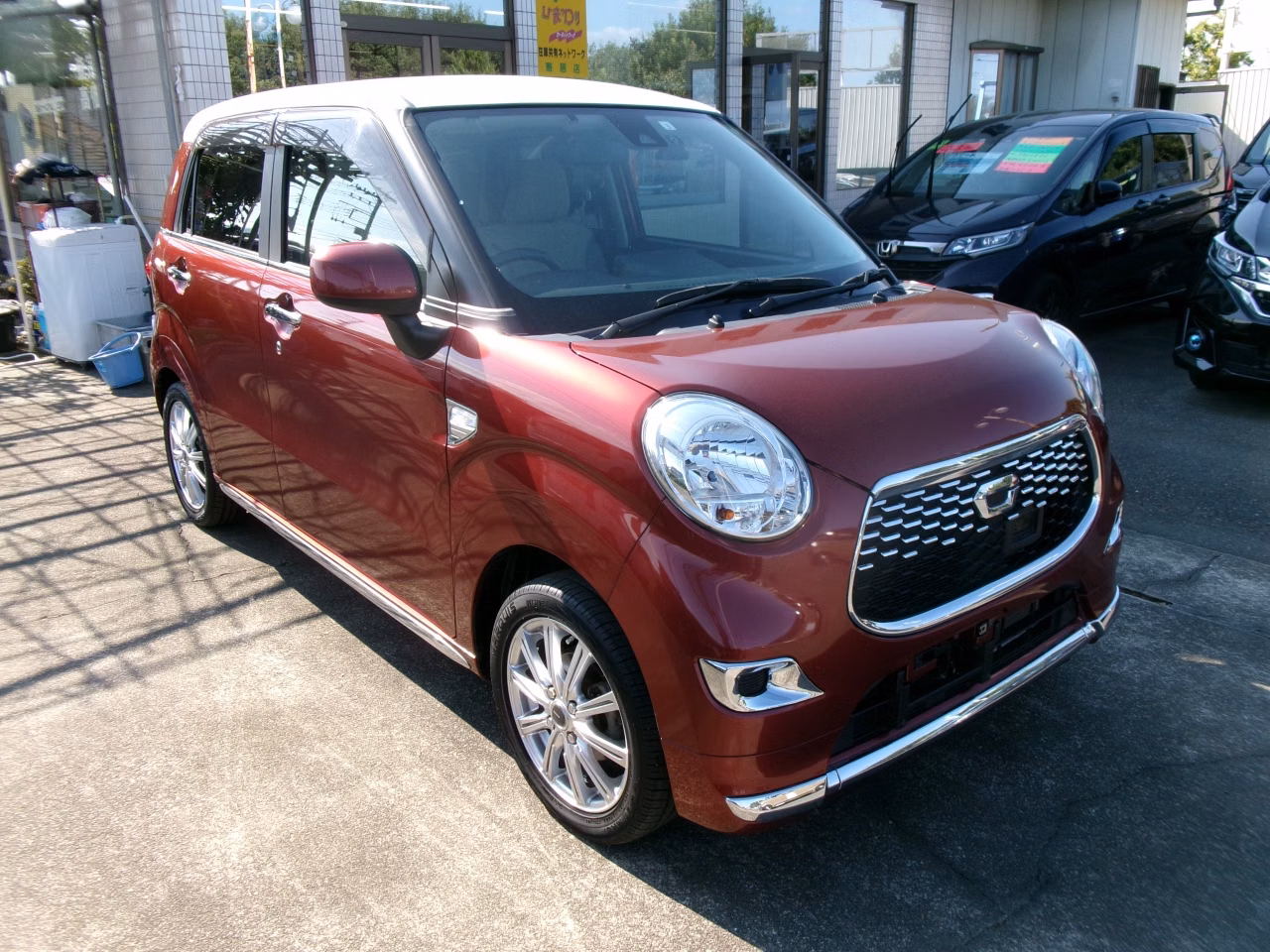 DAIHATSU CAST