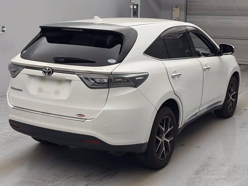 TOYOTA HARRIER