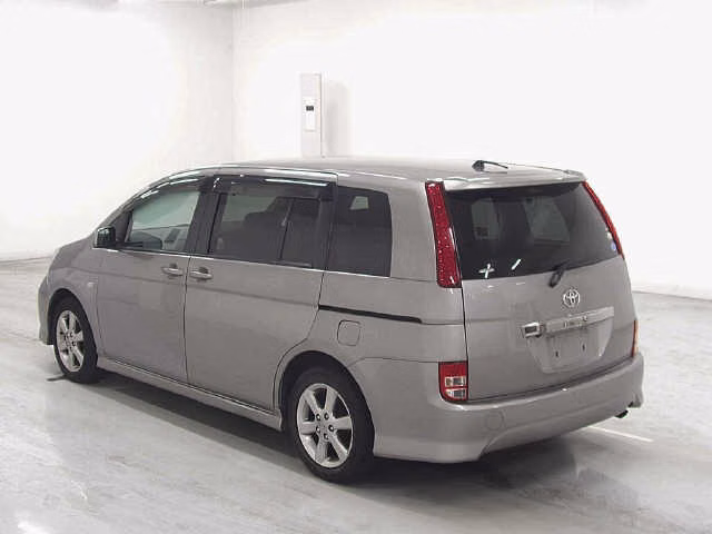 TOYOTA ISIS