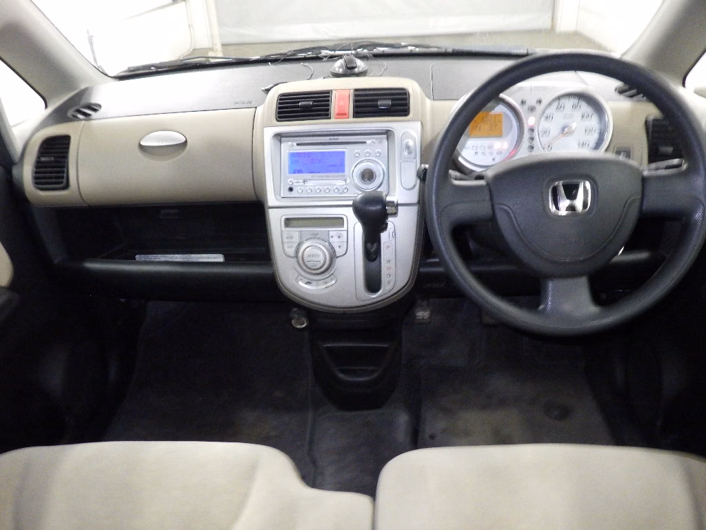 HONDA LIFE