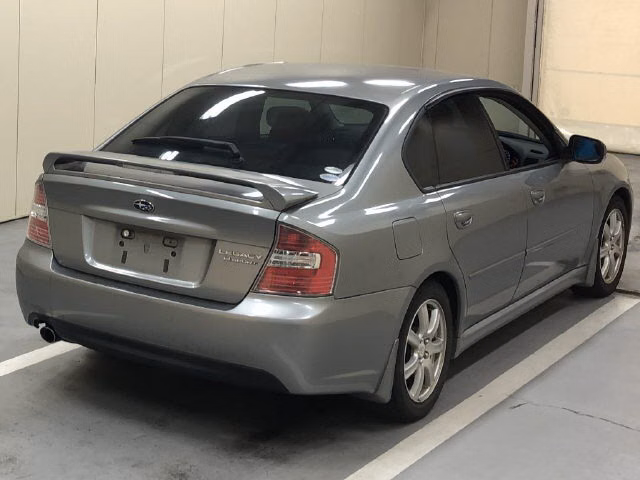 SUBARU LEGACY B4
