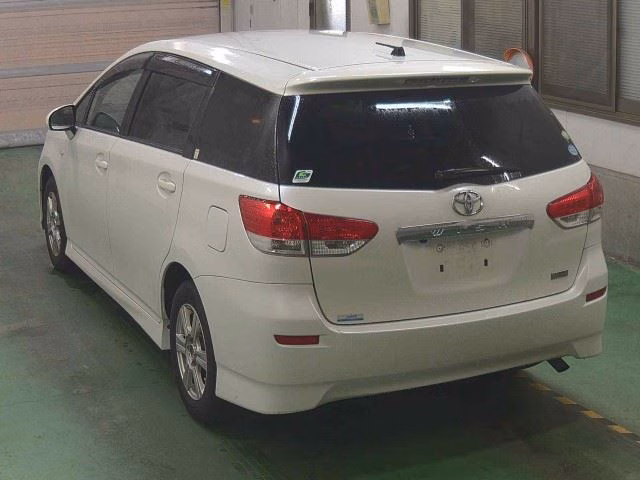 TOYOTA WISH