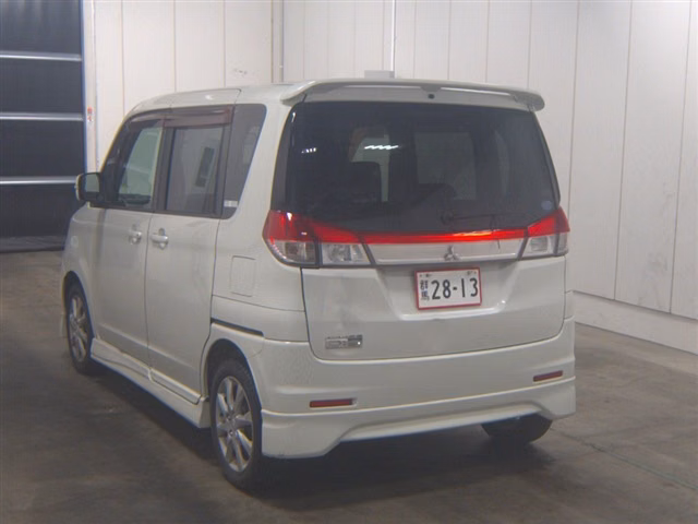 MITSUBISHI DELICA D:2