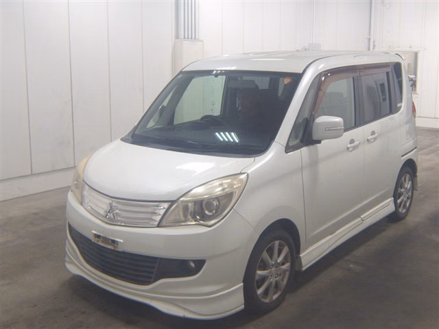 MITSUBISHI DELICA D:2