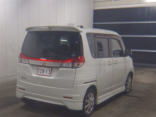 MITSUBISHI DELICA D:2