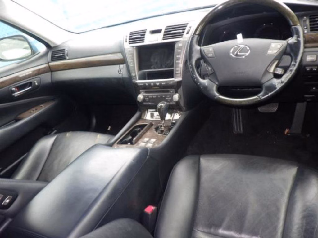 LEXUS LS460