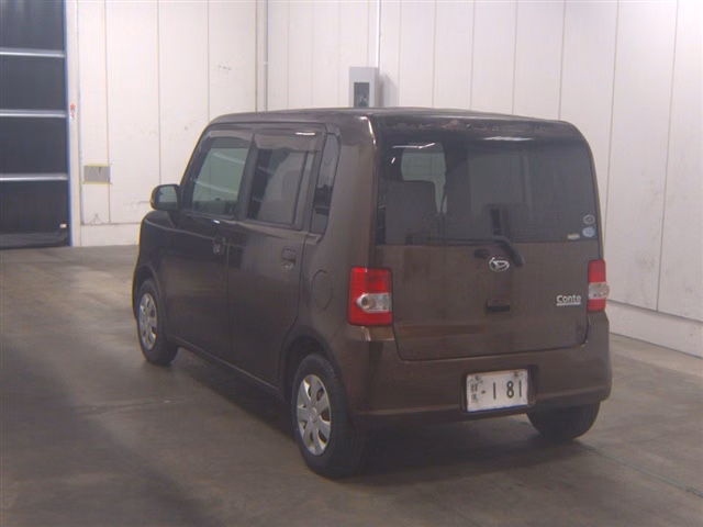 DAIHATSU MOVE CONTE