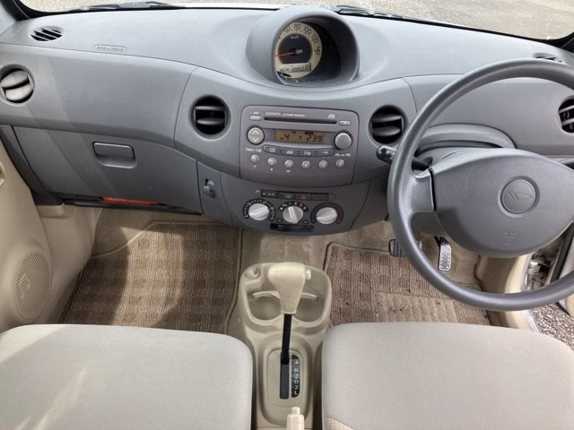 DAIHATSU ESSE