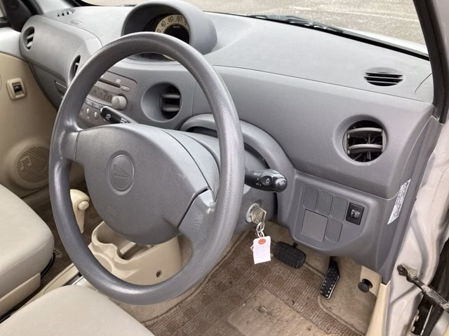 DAIHATSU ESSE