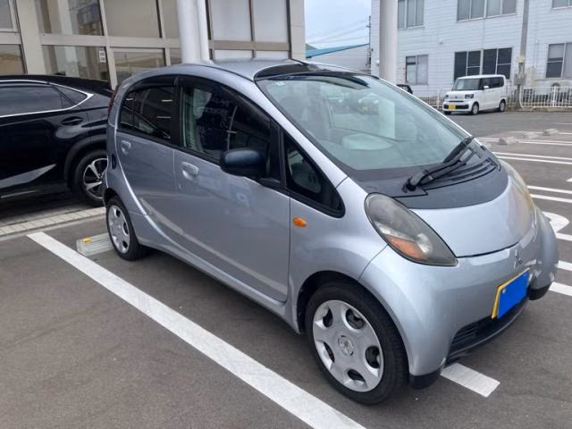 MITSUBISHI I