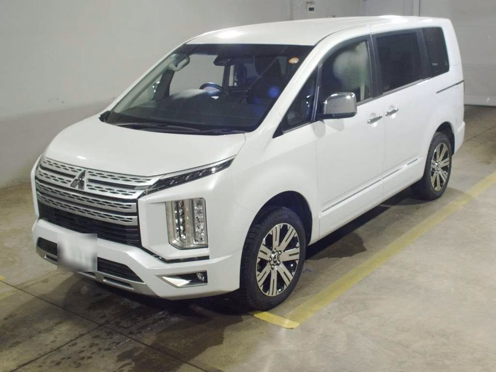 MITSUBISHI DELICA D:5