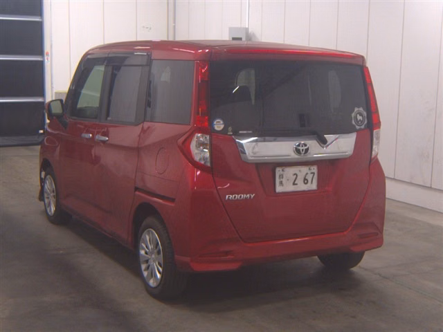 TOYOTA ROOMY