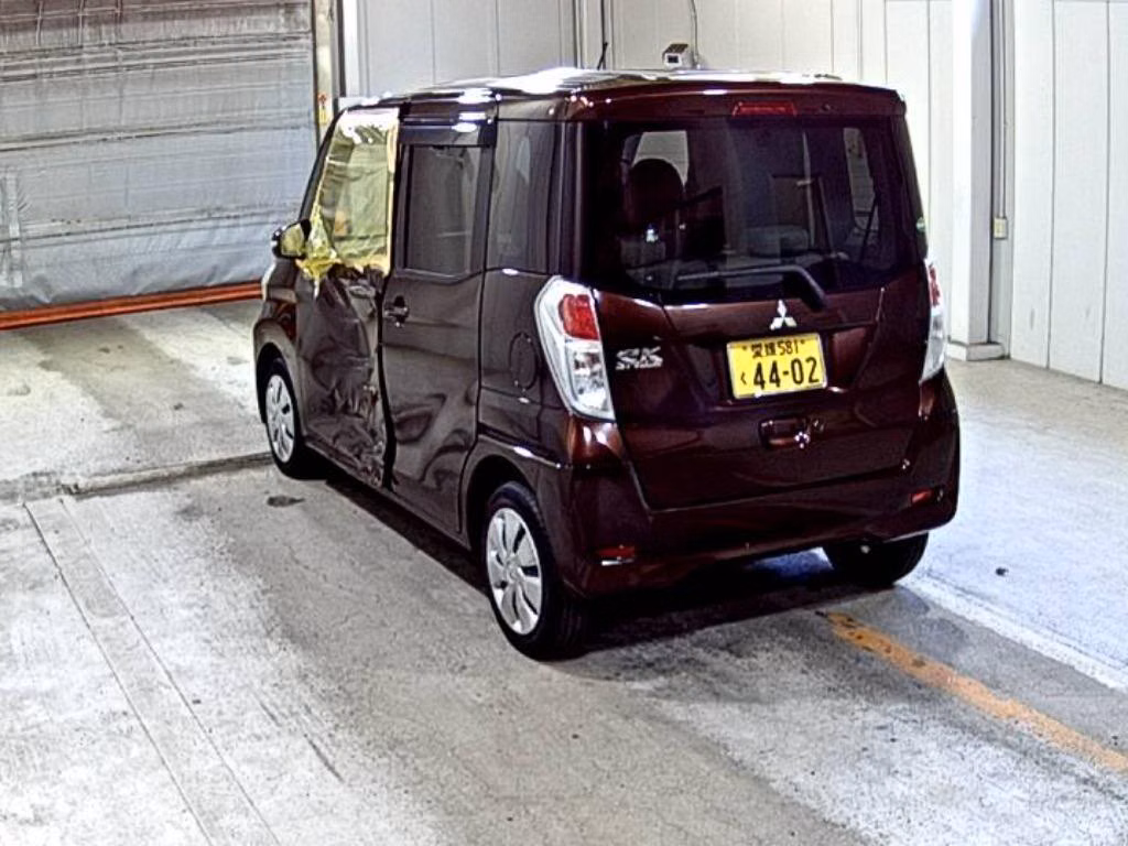 MITSUBISHI EK SPACE