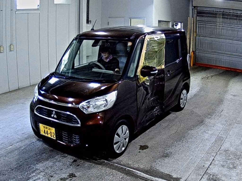 MITSUBISHI EK SPACE