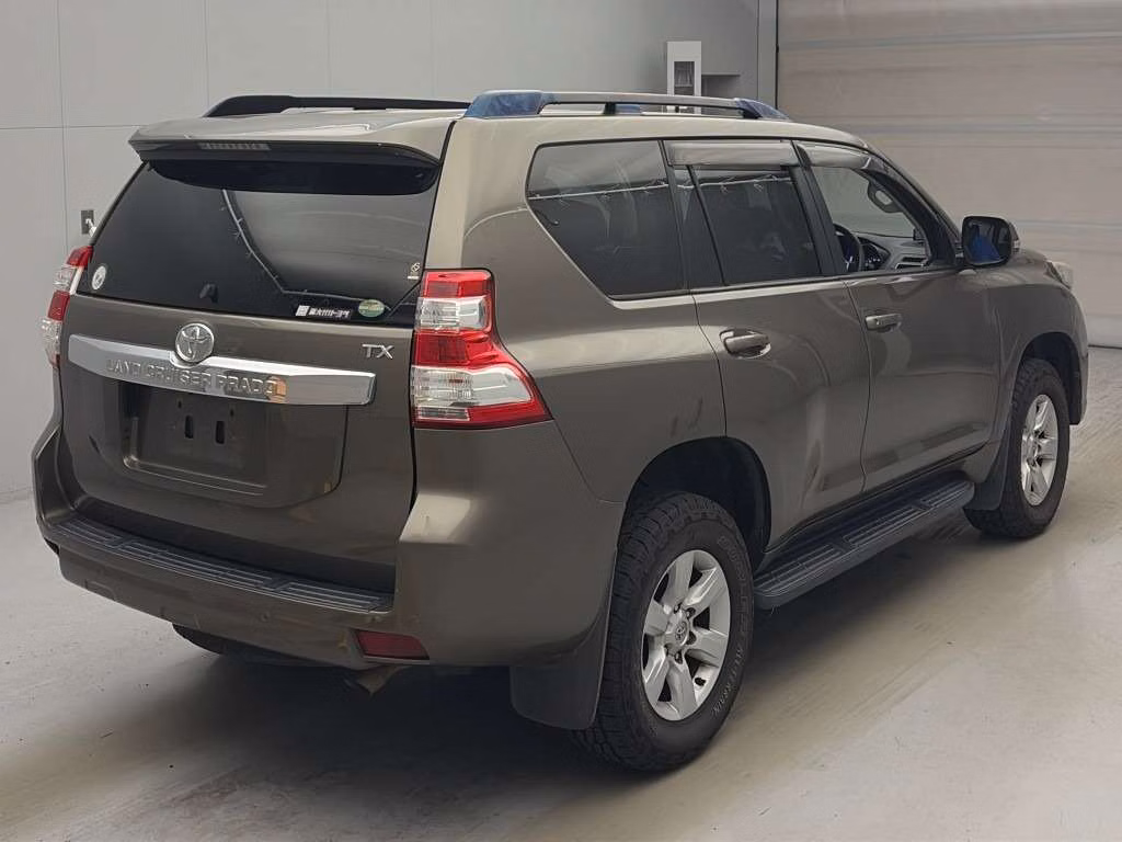TOYOTA LAND CRUISER PRADO