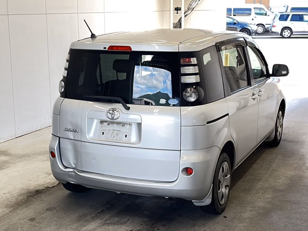 TOYOTA SIENTA