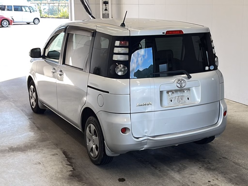 TOYOTA SIENTA
