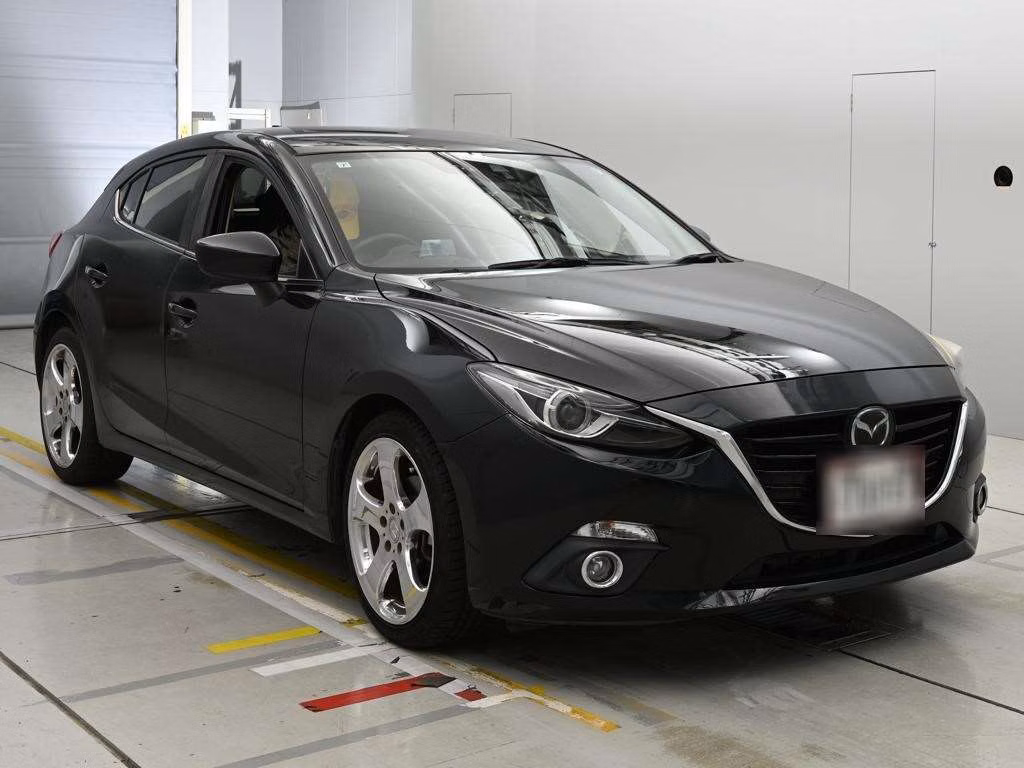 MAZDA AXELA
