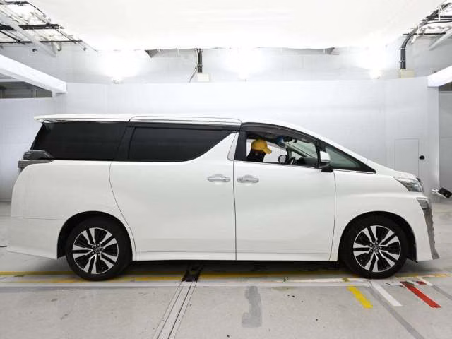 TOYOTA VELLFIRE