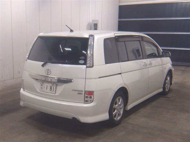 TOYOTA ISIS