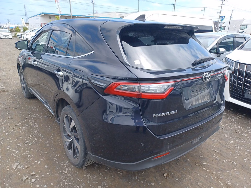TOYOTA HARRIER