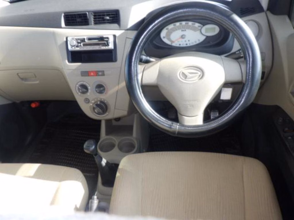 DAIHATSU MIRA
