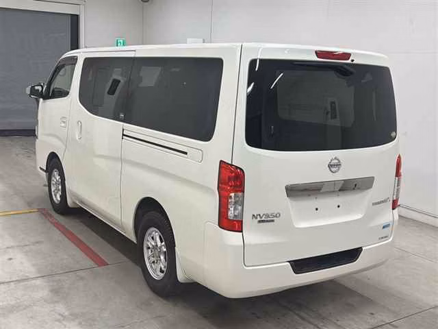 NISSAN NV350 CARAVAN