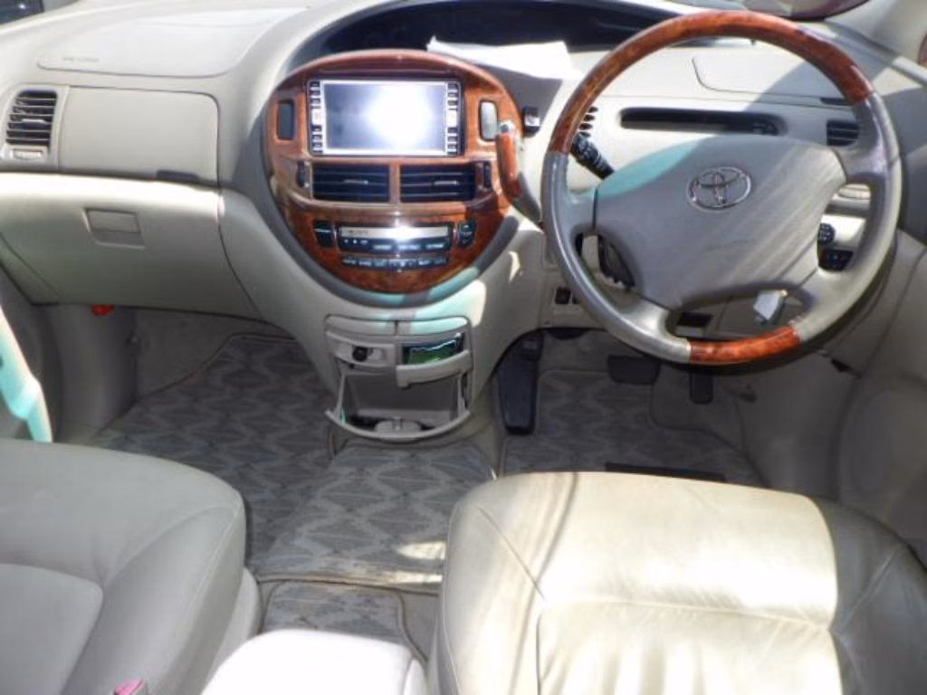 TOYOTA ESTIMA