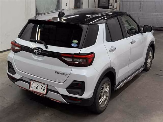DAIHATSU ROCKY