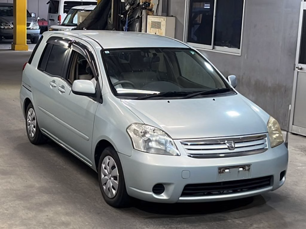 TOYOTA RAUM