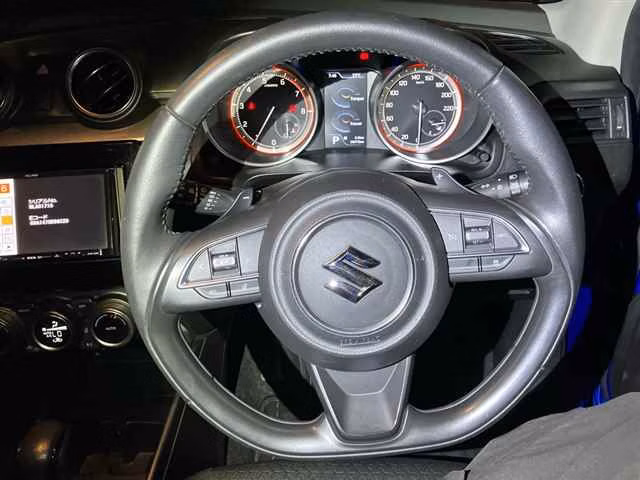 SUZUKI SWIFT