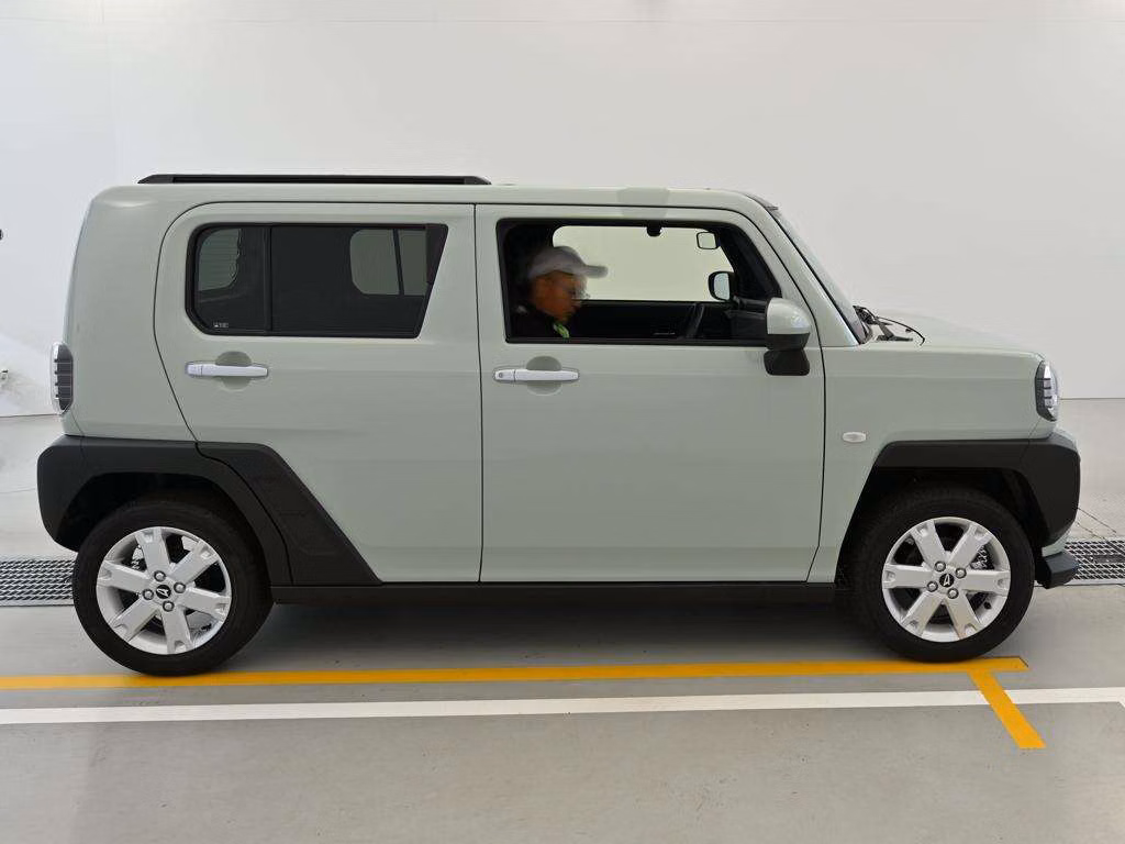 DAIHATSU TAFT