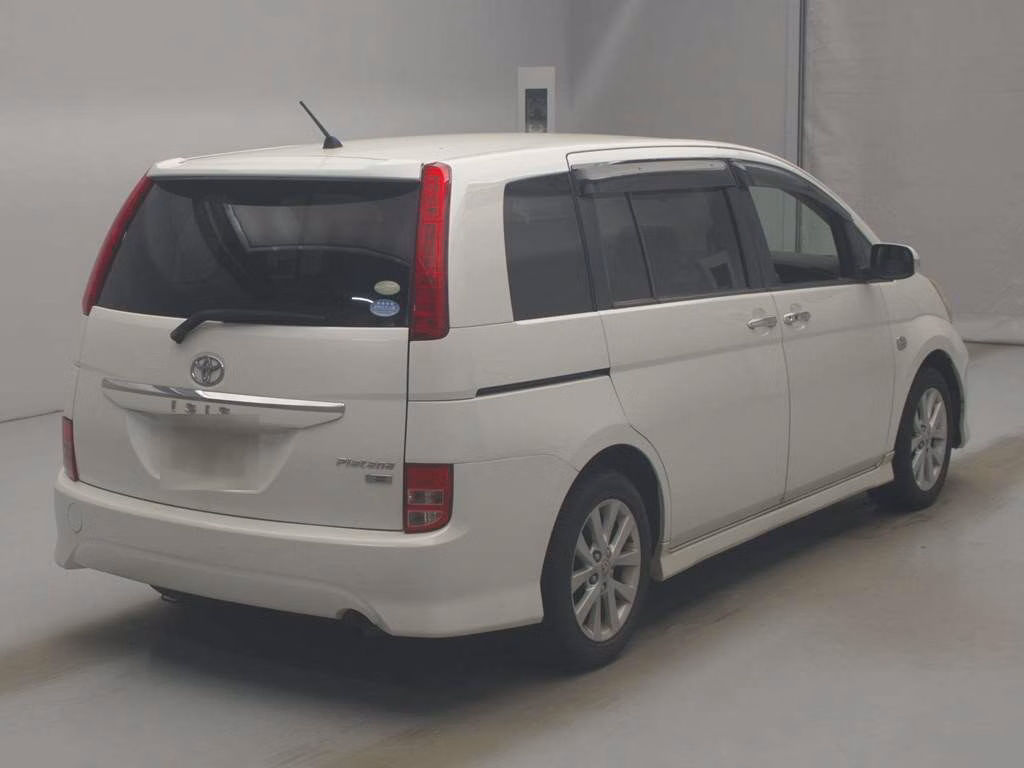 TOYOTA ISIS