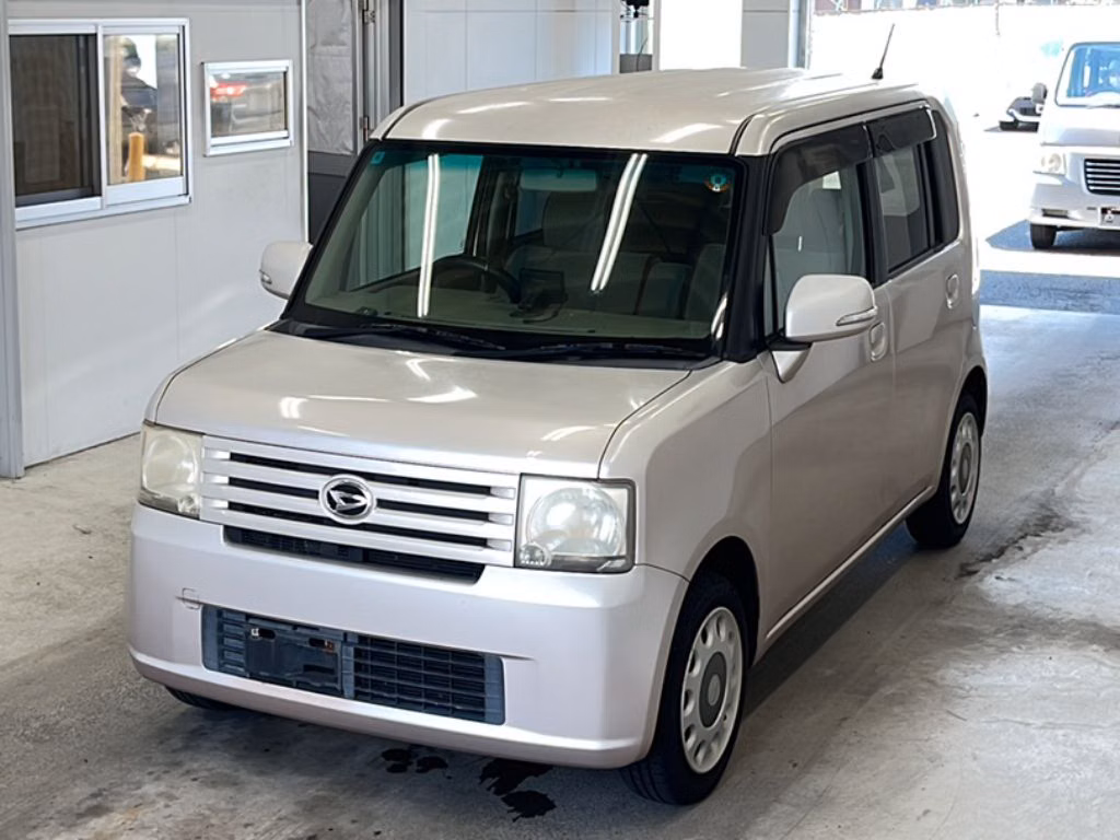 DAIHATSU MOVE CONTE