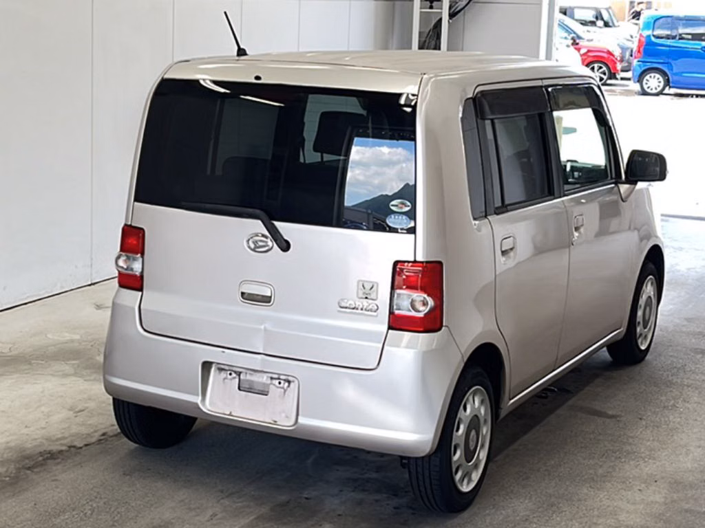 DAIHATSU MOVE CONTE