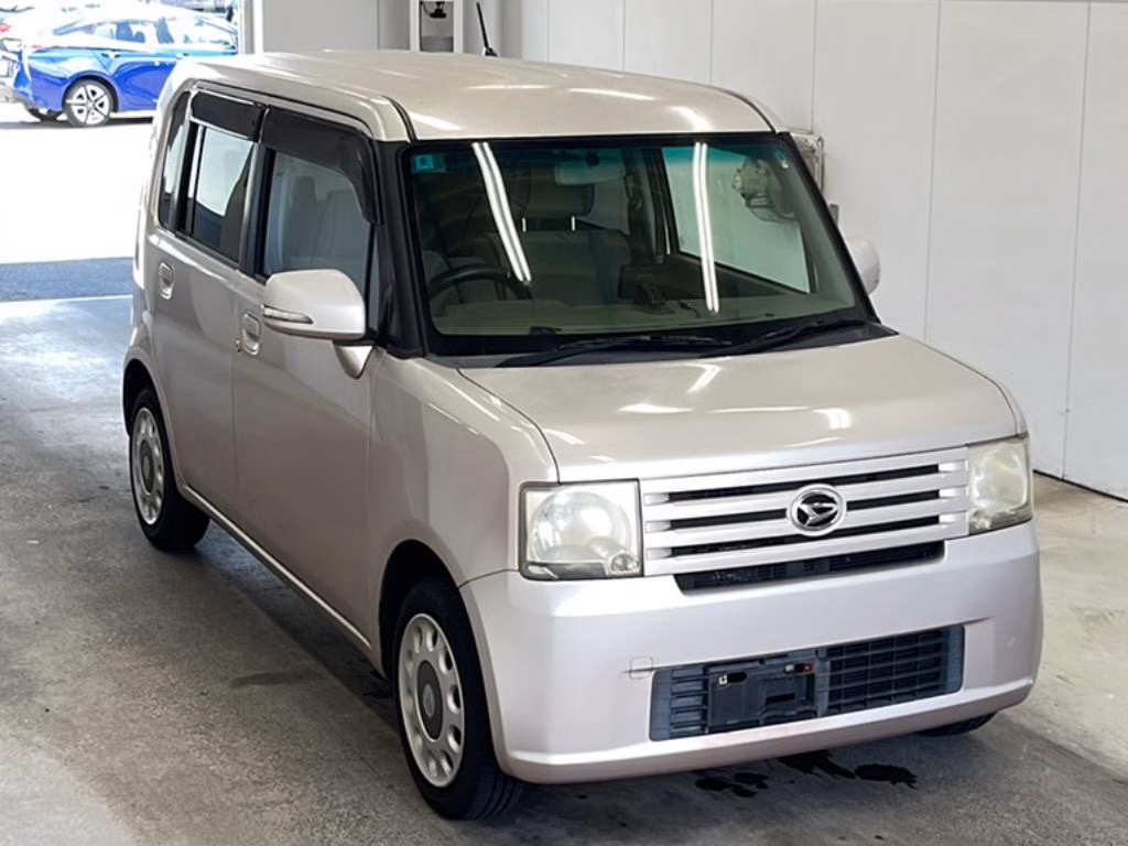 DAIHATSU MOVE CONTE