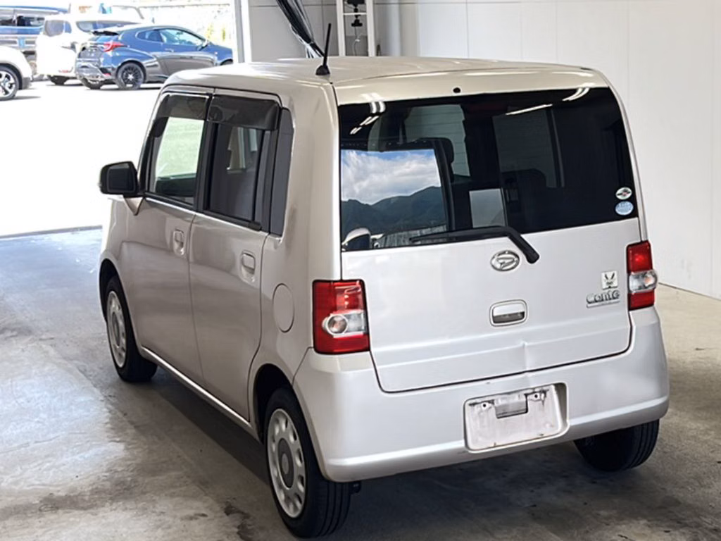 DAIHATSU MOVE CONTE
