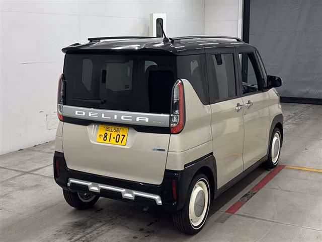 MITSUBISHI DELICA MINI