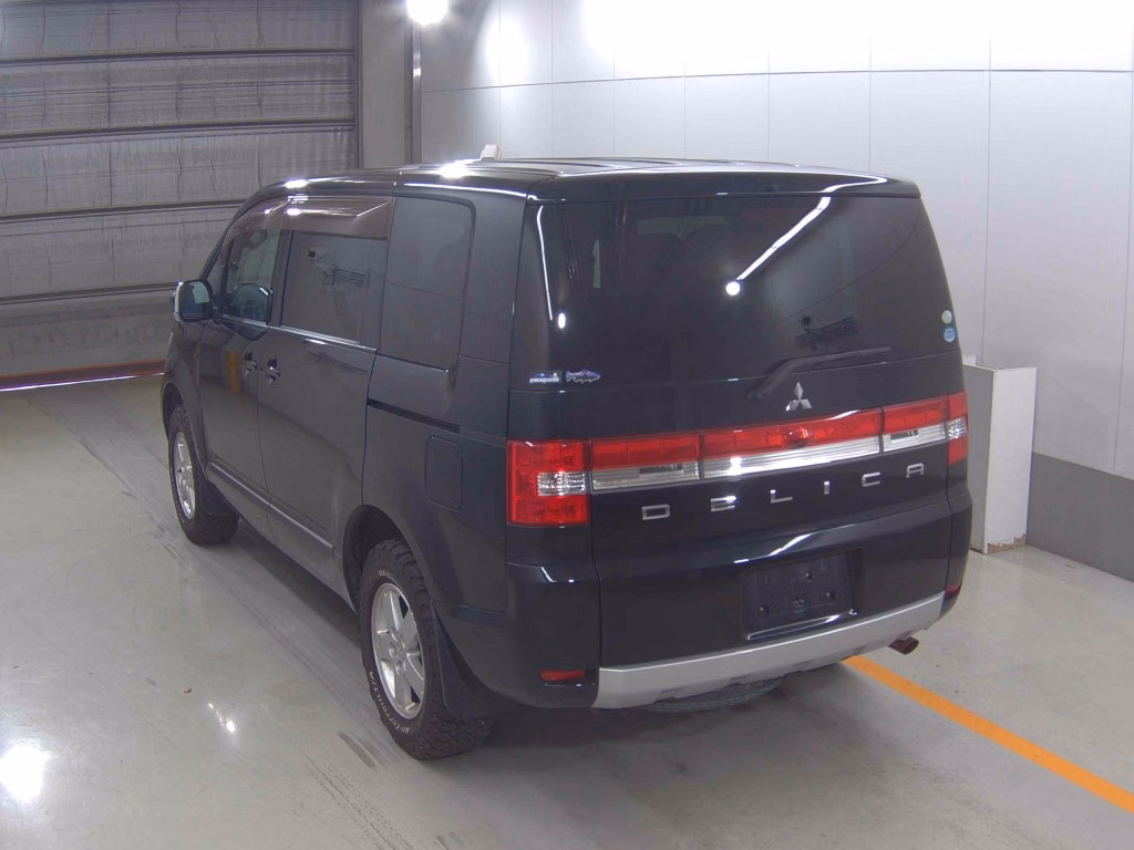 MITSUBISHI DELICA D:5