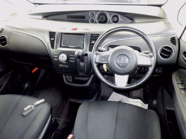 MAZDA BIANTE