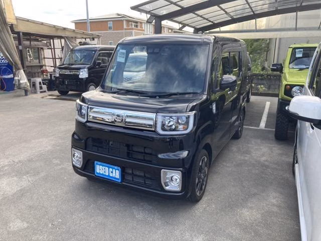 DAIHATSU WAKE