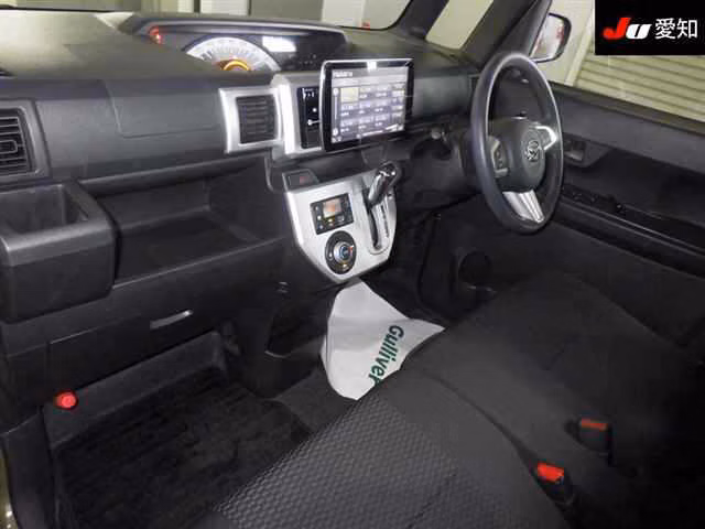 DAIHATSU WAKE